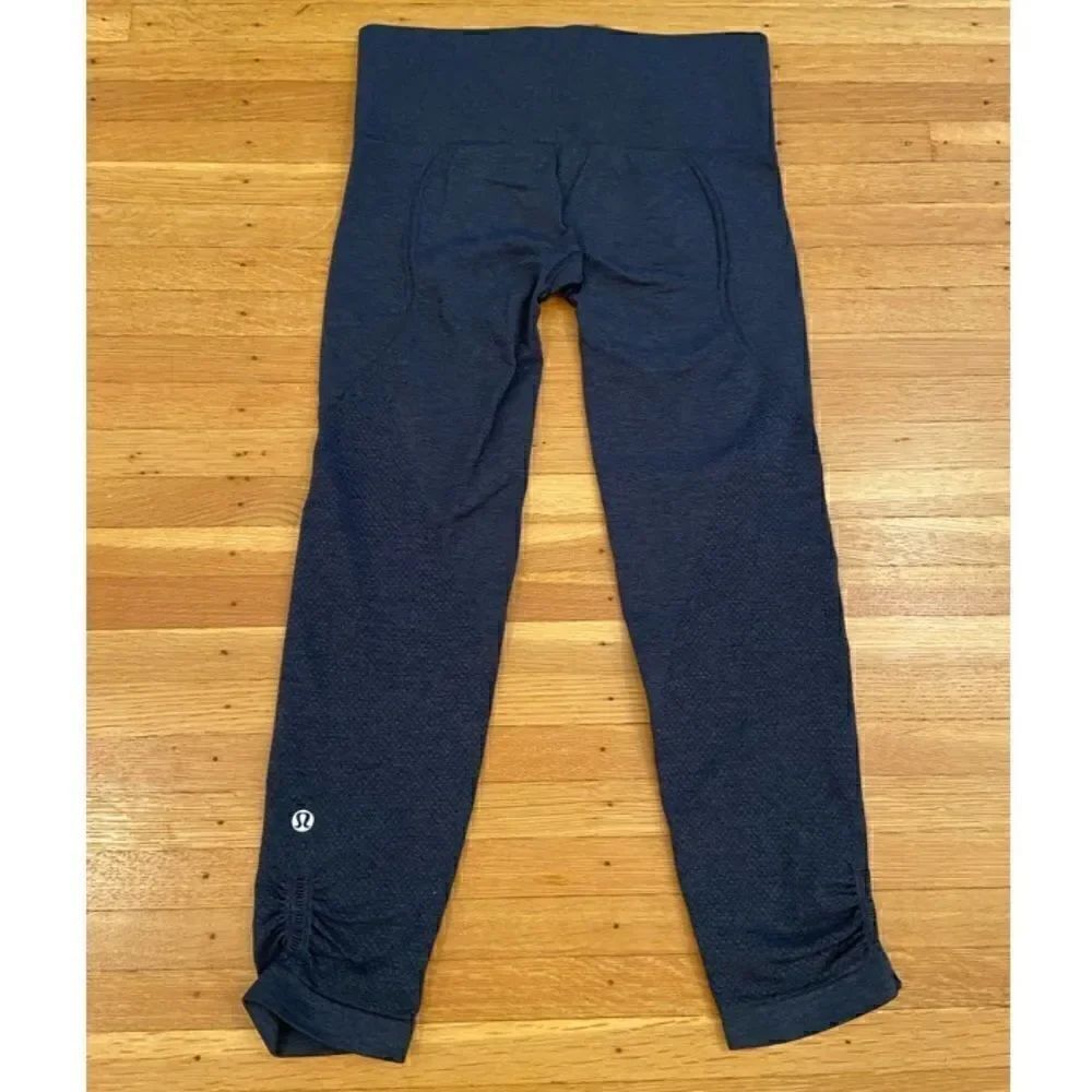 LuLuLemon Seamless Crop Cinched Navy Leggings